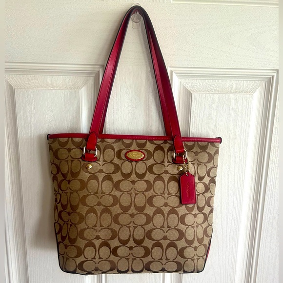 Coach Handbags - Coach monogram vintage purse with hangtag